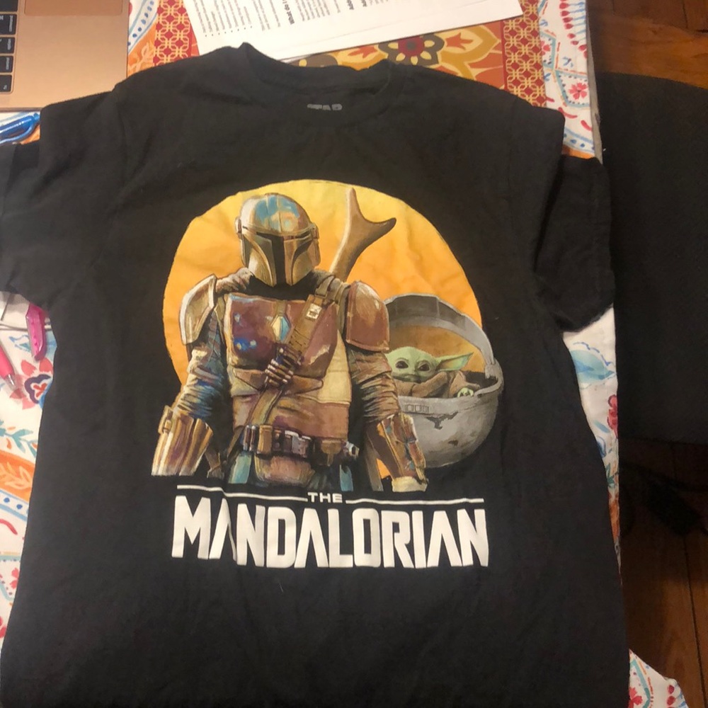 Mandalorian tshirt official Star Wars